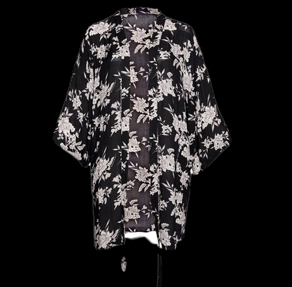 Spiritual Gangster Maya Kimono. O/S ⭐Host Pick⭐ - Picture 3 of 7